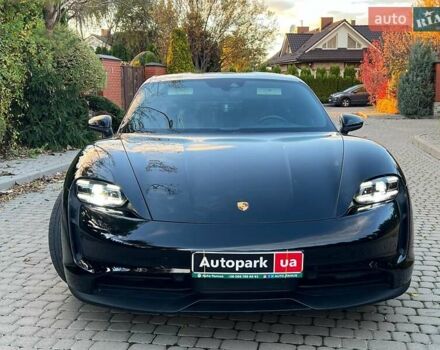 Черный Порше Тайкан, объемом двигателя 0 л и пробегом 41 тыс. км за 49980 $, фото 1 на Automoto.ua