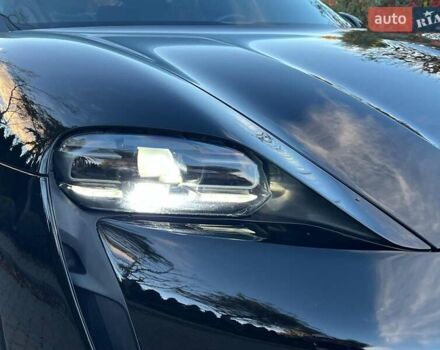 Черный Порше Тайкан, объемом двигателя 0 л и пробегом 41 тыс. км за 49980 $, фото 3 на Automoto.ua