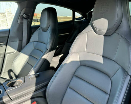 Черный Порше Тайкан, объемом двигателя 0 л и пробегом 40 тыс. км за 88500 $, фото 22 на Automoto.ua