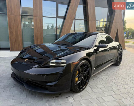 Черный Порше Тайкан, объемом двигателя 0 л и пробегом 34 тыс. км за 52000 $, фото 1 на Automoto.ua