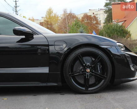 Черный Порше Тайкан, объемом двигателя 0 л и пробегом 1 тыс. км за 108800 $, фото 9 на Automoto.ua