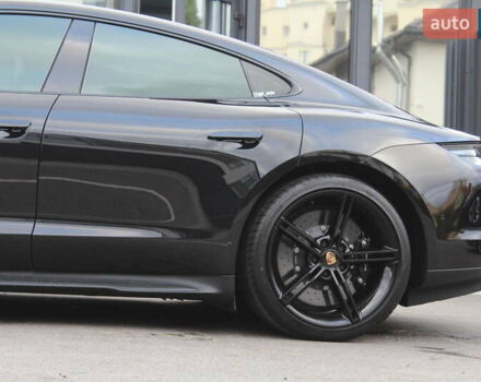Черный Порше Тайкан, объемом двигателя 0 л и пробегом 1 тыс. км за 108800 $, фото 18 на Automoto.ua
