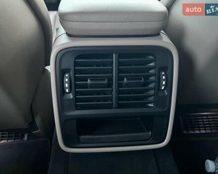 Черный Порше Тайкан, объемом двигателя 0 л и пробегом 41 тыс. км за 49980 $, фото 24 на Automoto.ua