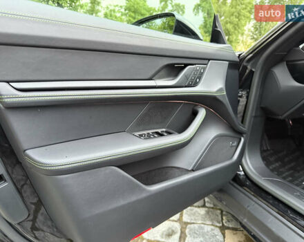 Черный Порше Тайкан, объемом двигателя 0 л и пробегом 11 тыс. км за 83333 $, фото 79 на Automoto.ua