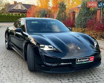 Черный Порше Тайкан, объемом двигателя 0 л и пробегом 41 тыс. км за 49980 $, фото 2 на Automoto.ua