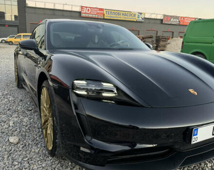 Черный Порше Тайкан, объемом двигателя 0 л и пробегом 40 тыс. км за 88500 $, фото 5 на Automoto.ua