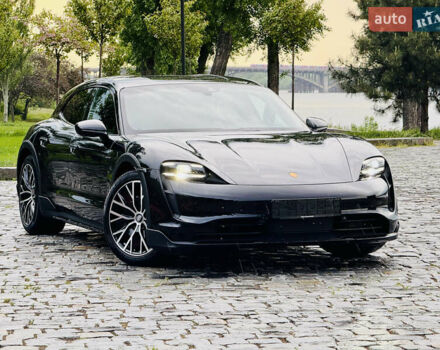 Черный Порше Тайкан, объемом двигателя 0 л и пробегом 11 тыс. км за 83333 $, фото 35 на Automoto.ua