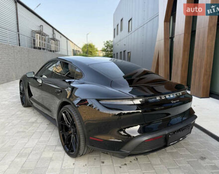 Черный Порше Тайкан, объемом двигателя 0 л и пробегом 34 тыс. км за 52000 $, фото 2 на Automoto.ua