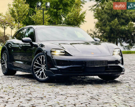 Черный Порше Тайкан, объемом двигателя 0 л и пробегом 11 тыс. км за 83333 $, фото 41 на Automoto.ua