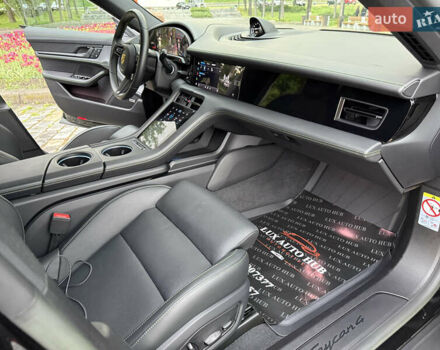 Черный Порше Тайкан, объемом двигателя 0 л и пробегом 11 тыс. км за 83333 $, фото 89 на Automoto.ua