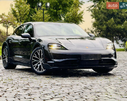 Черный Порше Тайкан, объемом двигателя 0 л и пробегом 11 тыс. км за 83333 $, фото 2 на Automoto.ua