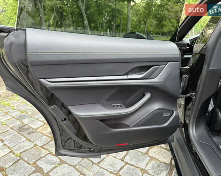 Черный Порше Тайкан, объемом двигателя 0 л и пробегом 11 тыс. км за 83333 $, фото 88 на Automoto.ua