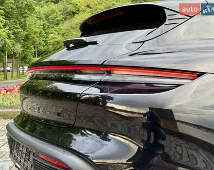 Черный Порше Тайкан, объемом двигателя 0 л и пробегом 11 тыс. км за 83333 $, фото 25 на Automoto.ua