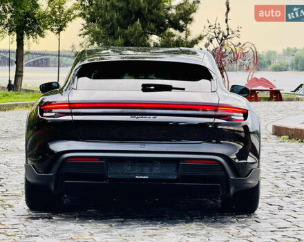 Черный Порше Тайкан, объемом двигателя 0 л и пробегом 11 тыс. км за 83333 $, фото 168 на Automoto.ua