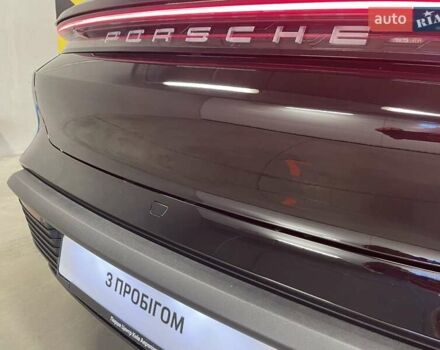 Черный Порше Тайкан, объемом двигателя 0 л и пробегом 43 тыс. км за 70000 $, фото 28 на Automoto.ua