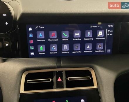 Черный Порше Тайкан, объемом двигателя 0 л и пробегом 43 тыс. км за 70000 $, фото 26 на Automoto.ua