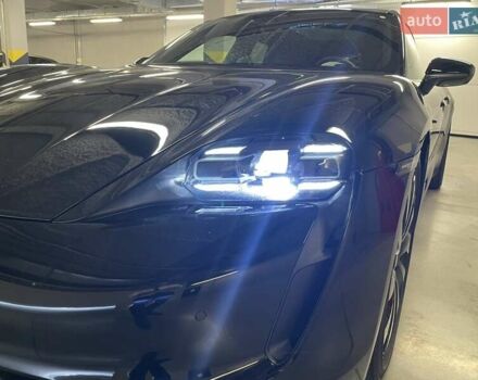 Черный Порше Тайкан, объемом двигателя 0 л и пробегом 43 тыс. км за 70000 $, фото 29 на Automoto.ua