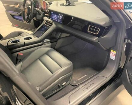 Черный Порше Тайкан, объемом двигателя 0 л и пробегом 43 тыс. км за 70000 $, фото 23 на Automoto.ua