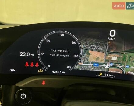 Черный Порше Тайкан, объемом двигателя 0 л и пробегом 43 тыс. км за 70000 $, фото 22 на Automoto.ua