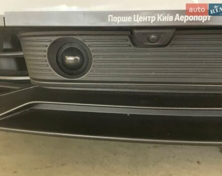 Черный Порше Тайкан, объемом двигателя 0 л и пробегом 43 тыс. км за 70000 $, фото 30 на Automoto.ua