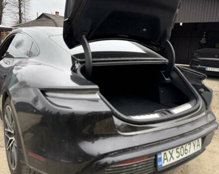 Чорний Порше Тайкан, об'ємом двигуна 0 л та пробігом 29 тис. км за 63000 $, фото 4 на Automoto.ua