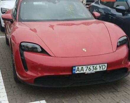 Красный Порше Тайкан, объемом двигателя 0 л и пробегом 32 тыс. км за 45000 $, фото 3 на Automoto.ua