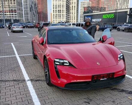 Красный Порше Тайкан, объемом двигателя 0 л и пробегом 32 тыс. км за 45000 $, фото 4 на Automoto.ua