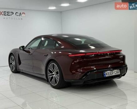 Красный Порше Тайкан, объемом двигателя 0 л и пробегом 35 тыс. км за 63000 $, фото 11 на Automoto.ua