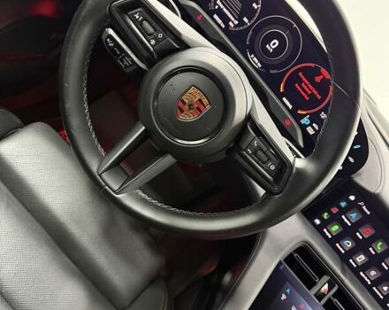 Красный Порше Тайкан, объемом двигателя 0 л и пробегом 35 тыс. км за 63000 $, фото 26 на Automoto.ua