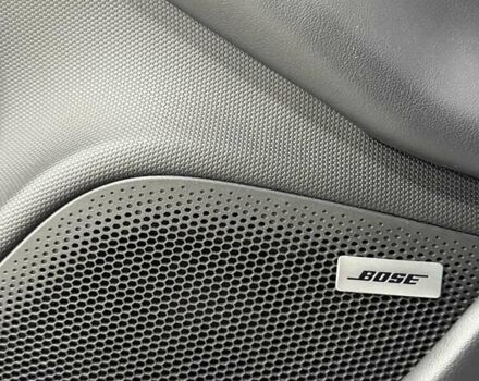 Красный Порше Тайкан, объемом двигателя 0 л и пробегом 35 тыс. км за 63000 $, фото 32 на Automoto.ua