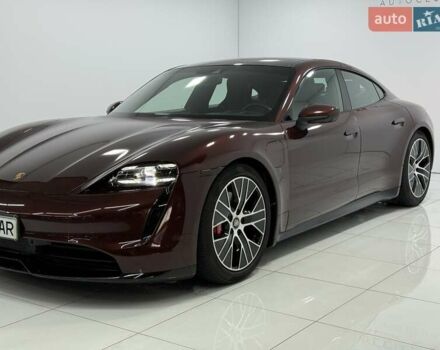 Красный Порше Тайкан, объемом двигателя 0 л и пробегом 35 тыс. км за 63000 $, фото 7 на Automoto.ua