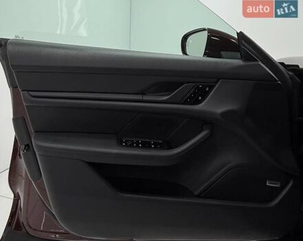 Красный Порше Тайкан, объемом двигателя 0 л и пробегом 35 тыс. км за 63000 $, фото 30 на Automoto.ua