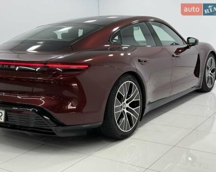 Красный Порше Тайкан, объемом двигателя 0 л и пробегом 35 тыс. км за 63000 $, фото 14 на Automoto.ua