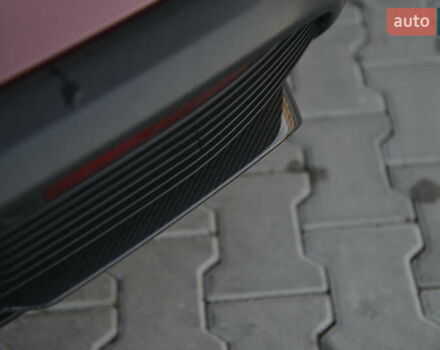 Красный Порше Тайкан, объемом двигателя 0 л и пробегом 8 тыс. км за 125500 $, фото 22 на Automoto.ua