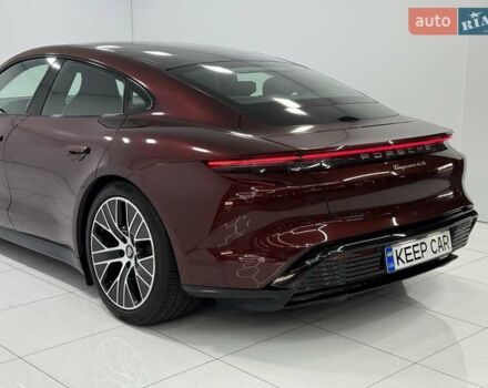 Красный Порше Тайкан, объемом двигателя 0 л и пробегом 35 тыс. км за 63000 $, фото 15 на Automoto.ua