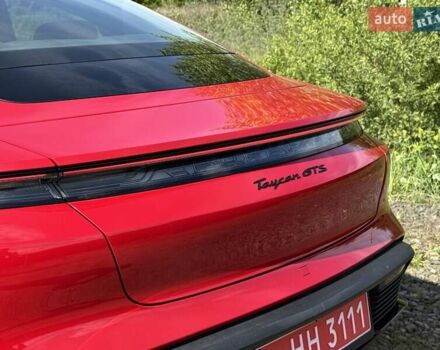 Красный Порше Тайкан, объемом двигателя 0 л и пробегом 60 тыс. км за 73800 $, фото 18 на Automoto.ua
