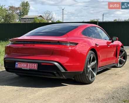 Красный Порше Тайкан, объемом двигателя 0 л и пробегом 60 тыс. км за 73800 $, фото 12 на Automoto.ua