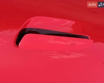 Красный Порше Тайкан, объемом двигателя 0 л и пробегом 60 тыс. км за 73800 $, фото 27 на Automoto.ua