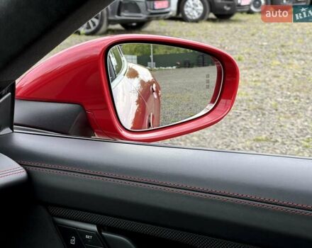 Красный Порше Тайкан, объемом двигателя 0 л и пробегом 60 тыс. км за 73800 $, фото 85 на Automoto.ua