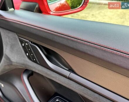 Красный Порше Тайкан, объемом двигателя 0 л и пробегом 60 тыс. км за 73800 $, фото 46 на Automoto.ua