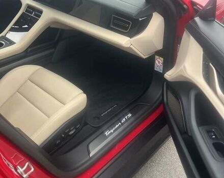 Червоний Порше Тайкан, об'ємом двигуна 0 л та пробігом 18 тис. км за 105000 $, фото 2 на Automoto.ua