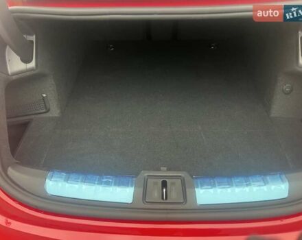 Червоний Порше Тайкан, об'ємом двигуна 0 л та пробігом 18 тис. км за 105000 $, фото 10 на Automoto.ua