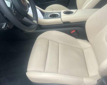 Червоний Порше Тайкан, об'ємом двигуна 0 л та пробігом 18 тис. км за 105000 $, фото 12 на Automoto.ua