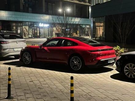 Красный Порше Тайкан, объемом двигателя 0 л и пробегом 32 тыс. км за 45000 $, фото 1 на Automoto.ua