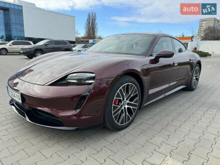 Порше Тайкан 2021 в Одессе на Automoto.ua Красный Порше Тайкан, объемом двигателя 0 л и пробегом 31 тыс. км за 63000 $, фото 1 на Automoto.ua