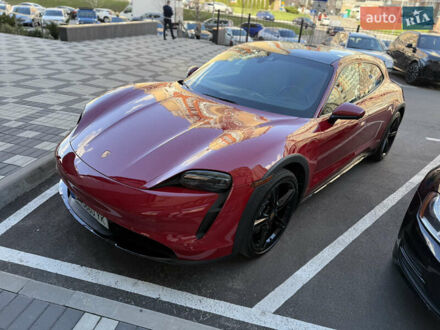 Порше Тайкан 2022 в Киеве на Automoto.ua Красный Порше Тайкан, объемом двигателя 0 л и пробегом 17 тыс. км за 66000 $, фото 1 на Automoto.ua