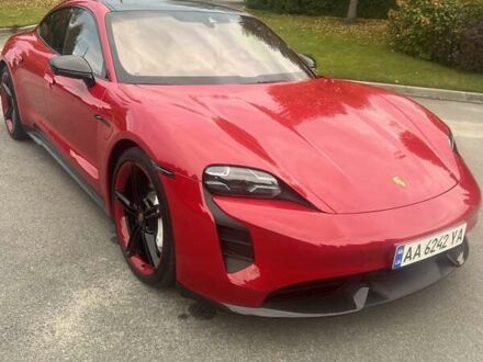 Порше Тайкан 2023 в Киеве на Automoto.ua Красный Порше Тайкан, объемом двигателя 0 л и пробегом 18 тыс. км за 105000 $, фото 1 на Automoto.ua