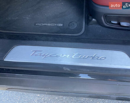 Порше Тайкан, объемом двигателя 0 л и пробегом 72 тыс. км за 51000 $, фото 12 на Automoto.ua