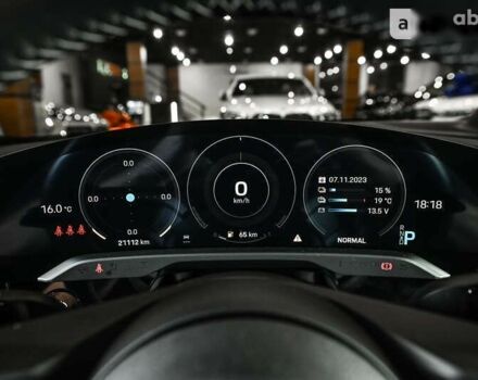 Порше Тайкан, объемом двигателя 0 л и пробегом 38 тыс. км за 68900 $, фото 28 на Automoto.ua