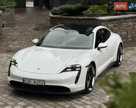 Порше Тайкан 2020 в Киеве на Automoto.ua Порше Тайкан, объемом двигателя 0 л и пробегом 95 тыс. км за 52999 $, фото 7 на Automoto.ua
